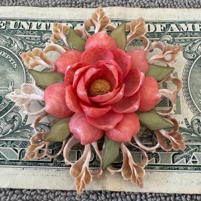 Seashell flower brooch - 1940's South Pacific