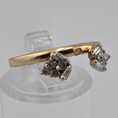 Lot 34: 14k Gold Wrap Ring with Baguette and Round Accent Diamonds - 2g / Size 5.5