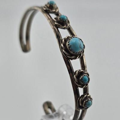 Lot 35: Native American Style Rings & Bracelet with Stones / Sizes 5.5 & 7
