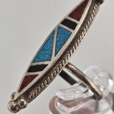 Lot 35: Native American Style Rings & Bracelet with Stones / Sizes 5.5 & 7