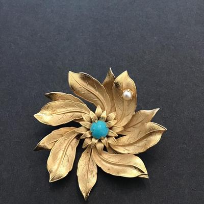 Sale Photo Thumbnail #241: Beautiful, antique gold tone, genuine pearl flower statement, brooch please see attached photos