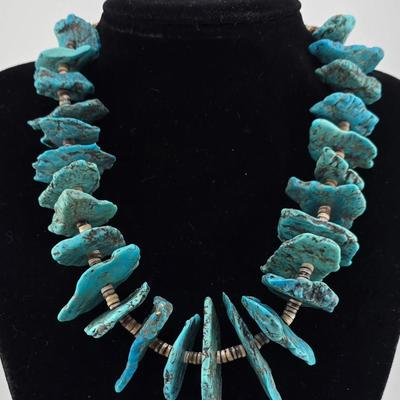 Lot 47: 17" Native American Style Turquoise Necklace