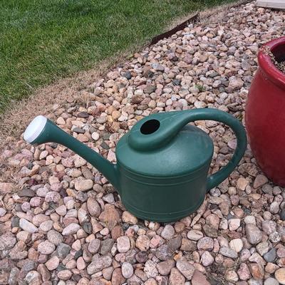 FLOWER POTS AND GARDEN TOOLS