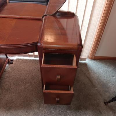 ANTIQUE VANITY WITH MIRROR