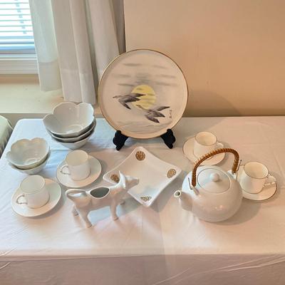 937 Large White Porcelain China-Set Lot