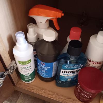 VARIOUS TOILETRIES