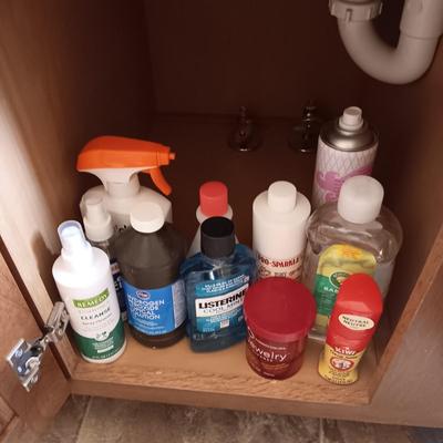 VARIOUS TOILETRIES
