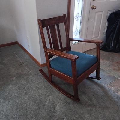 BEAUTIFUL ANTIQUE WALL MIRROR AND AN ANTIQUE ROCKING CHAIR