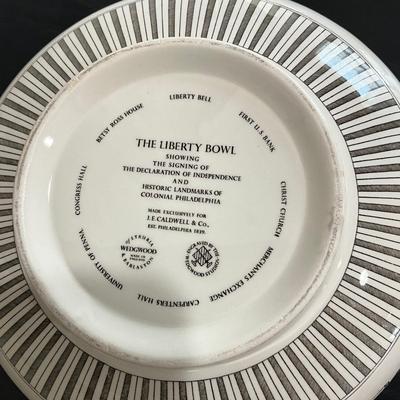961 Wedgwood " The Liberty Bowl"