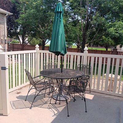 ROUND METAL MESH PATIO TABLE WITH 4 CHAIRS, UMBRELLA STAND AND UMBRELLA