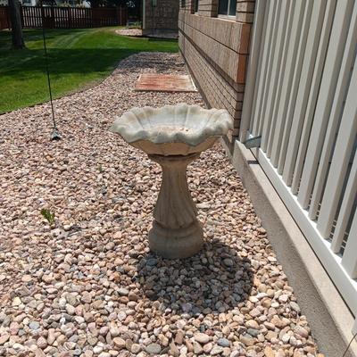 2 PIECE CONCRETE BIRD BATH & SHEPHERDS HOOK