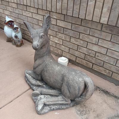 HEAVY CONCRETE DEER