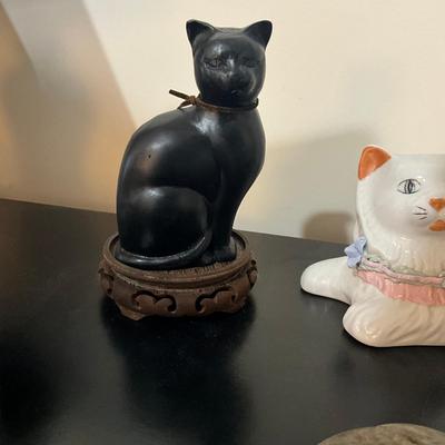 973 Five Cat Figurines