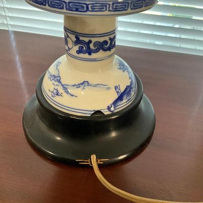975 Blue & White Rice Lamp