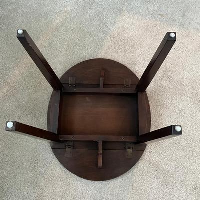 977 Pair of Mahogany Small Drop Leaf Side Tables