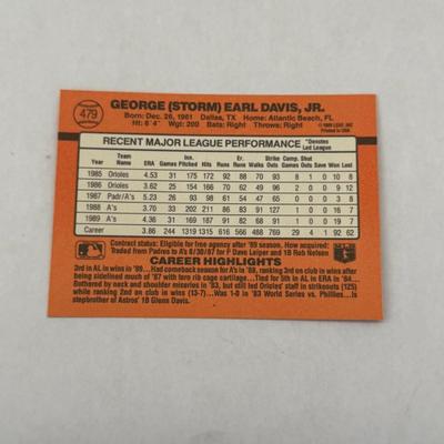 Lot 12: Vintage & Modern MLB Baseball Card Lot – Greg Maddux Rated Rookie, Torii Hunter, Jermaine Dye & More