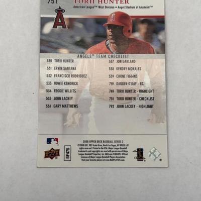 Lot 12: Vintage & Modern MLB Baseball Card Lot – Greg Maddux Rated Rookie, Torii Hunter, Jermaine Dye & More