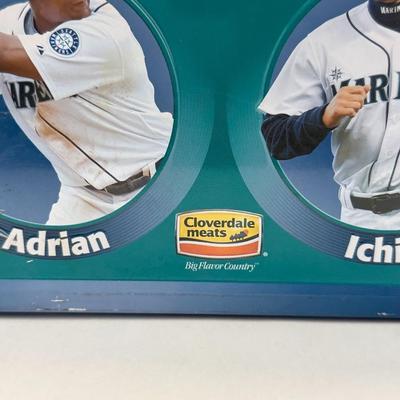 Lot 14: Seattle Mariners Metal Lunch Box – Vintage Style MLB Collectible