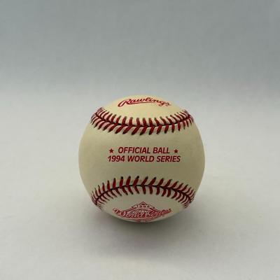 Lot 16: 1994 World Series Commemorative Baseball – Historic MLB Strike Year Collectible (Never Happened!)