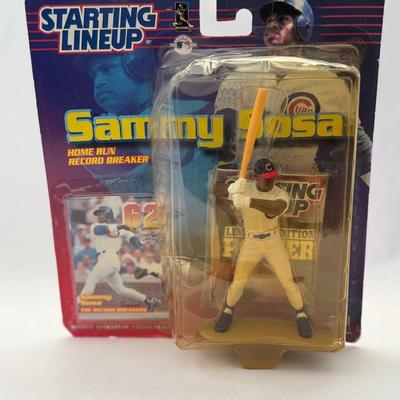 Lot 26: Sammy Sosa Starting Lineup – Home Run Record Breaker Edition | MLB Collectible Figure