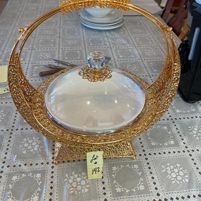 Decorative serving bowl