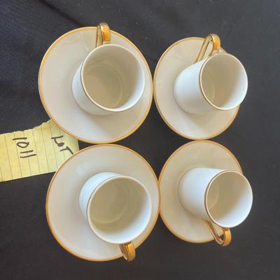 Cups & Saucers