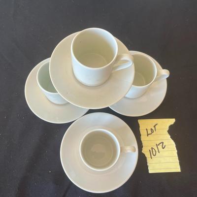 Cups & Saucers