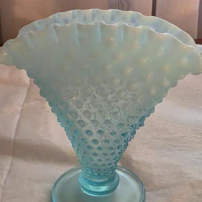 Lot if 4 blue hobnail