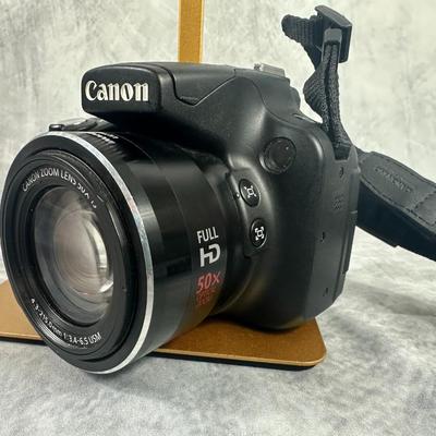 Lot 1: Canon PowerShot SX50 HS Camera