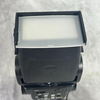 Lot 5: Sunpak Auto 544 Thyristor Handle Flash