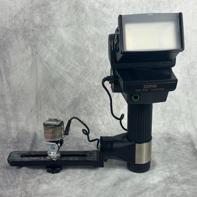 Lot 5: Sunpak Auto 544 Thyristor Handle Flash