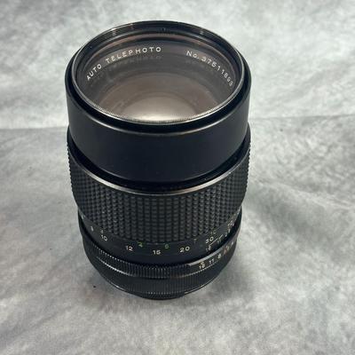 Lot 6: Vivitar Auto Telephoto 135mm 1:2.8 Camera Lens