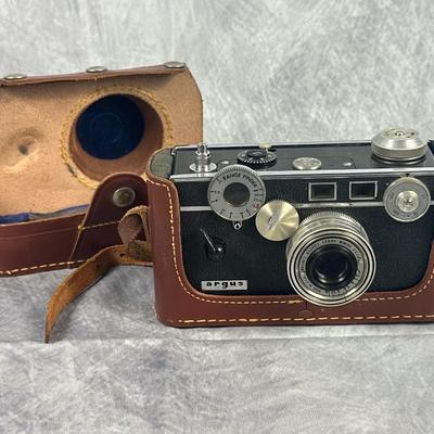Lot 13: Vintage Argus C3 Camera with Case