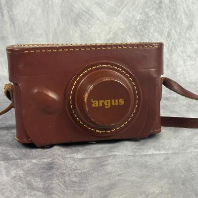 Lot 13: Vintage Argus C3 Camera with Case