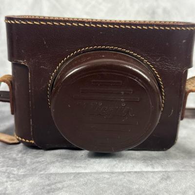 Lot 14: Vintage Edinex Camera with Case