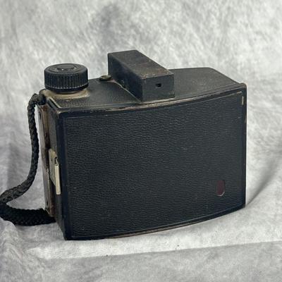 Lot 23: Vintage Ansco Pioneer Camera