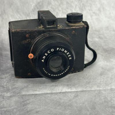 Lot 23: Vintage Ansco Pioneer Camera
