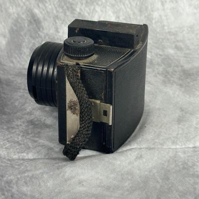 Lot 23: Vintage Ansco Pioneer Camera