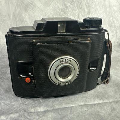 Lot 26: Vintage Ansco Clipper Camera