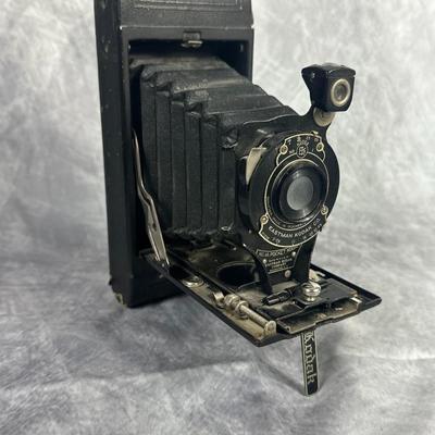 Lot 27: Vintage Eastman Kodak No.1 Pocket Kodak Camera