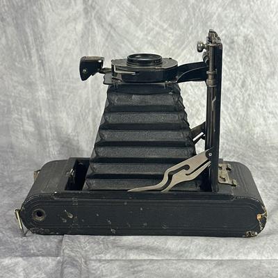 Lot 27: Vintage Eastman Kodak No.1 Pocket Kodak Camera