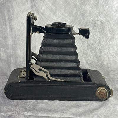 Lot 27: Vintage Eastman Kodak No.1 Pocket Kodak Camera