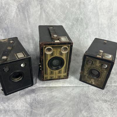 Lot 28: Lot of 3 Decorative Vintage Kodak Box Cameras