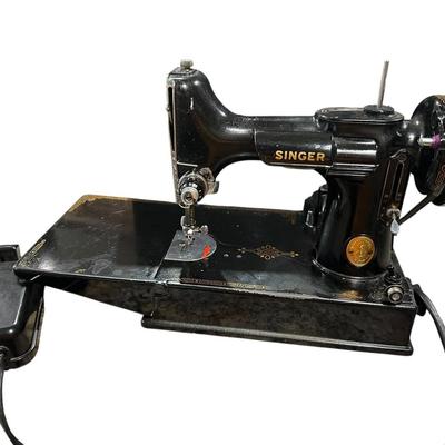 Sewing - Household - Featherweight Sewing Machine - Working Condition