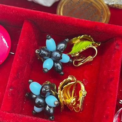 Lot 83: Jewelry Box LOADED with Vintage Costume Jewelry! Necklaces, Pins, Earrings and More!