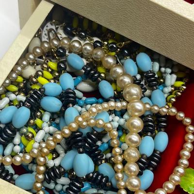 Lot 83: Jewelry Box LOADED with Vintage Costume Jewelry! Necklaces, Pins, Earrings and More!