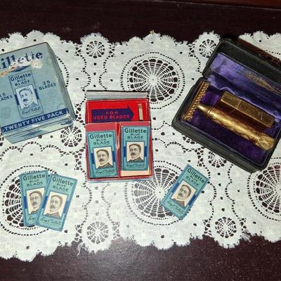 Early 1900s Gold Plated Gillette Razor with Gillette Blades in Display Box
