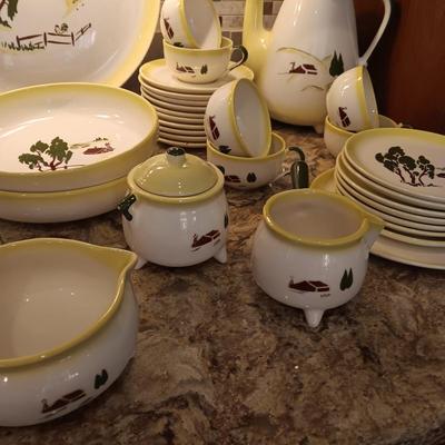 HUGE SET OF POTTERY DINNERWARE