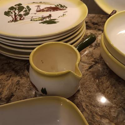 HUGE SET OF POTTERY DINNERWARE