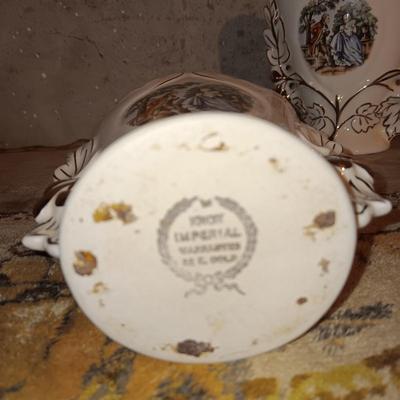 2 IMPERIAL PORCELAIN VASES AND A TAPESTRY MADE IN ITALY